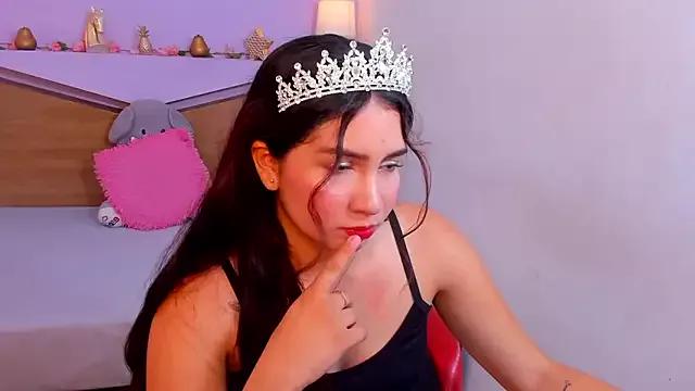 Explore our live girls sluts from our Custom and Multi clubs and checkout exclusive access to highly interactive content, such as shape, hair, titties, pussy type and many more.