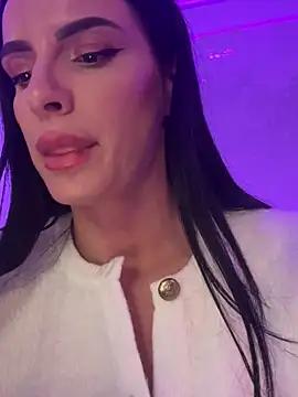 SereneRhodes from StripChat