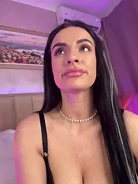 SereneRhodes from StripChat