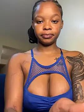 SexxyLunar from StripChat is Freechat