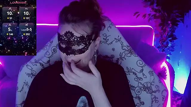 Sexy-Housewife on StripChat