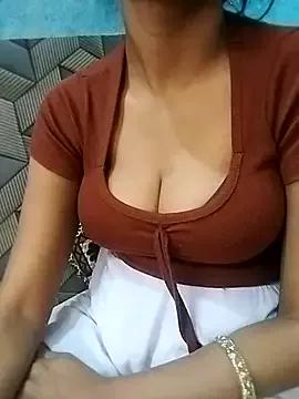 Sexy-Pinky from StripChat is Freechat