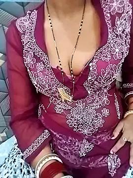 Sexy-Pinky from StripChat is Freechat