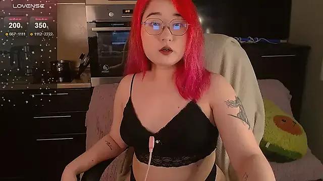 sexy_asian from StripChat is Freechat
