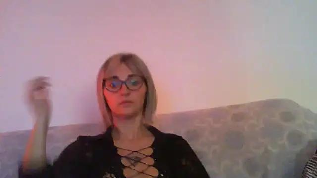 Explore our live girls sluts from our Custom and Multi clubs and checkout exclusive access to highly interactive content, such as shape, hair, titties, pussy type and many more.