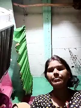 Sexy_queeny from StripChat is Freechat