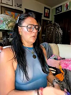 sexyasscougar from StripChat is Freechat