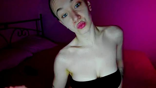 Explore our live girls sluts from our Custom and Multi clubs and checkout exclusive access to highly interactive content, such as shape, hair, titties, pussy type and many more.