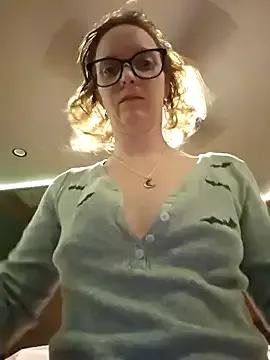 sexygamermomma from StripChat is Freechat