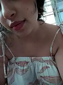 SexyLilyXO from StripChat is Freechat
