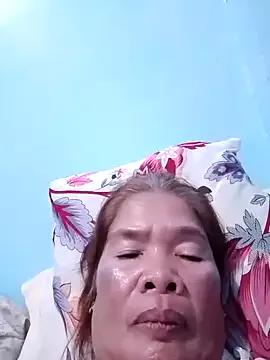 sexylizzy4u from StripChat is Freechat