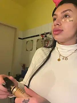 Explore our live girls sluts from our Custom and Multi clubs and checkout exclusive access to highly interactive content, such as shape, hair, titties, pussy type and many more.
