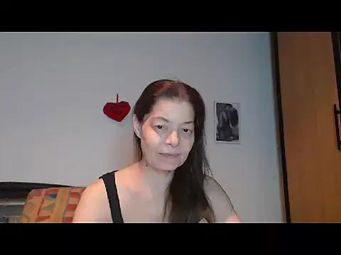 SexySarah177 from StripChat is Freechat