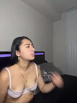 sexyselenaa from StripChat is Freechat