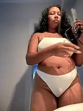 sha_squirt from StripChat is Freechat