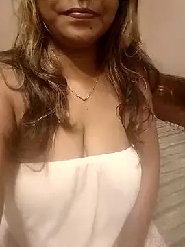 Shaali_Ang from StripChat