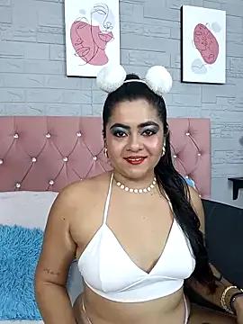 shalomefontana from StripChat is Freechat