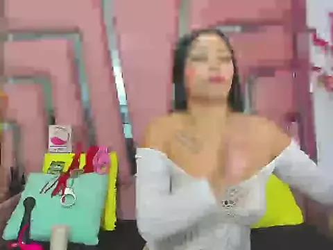 ShanellDiaz_ from StripChat is Freechat