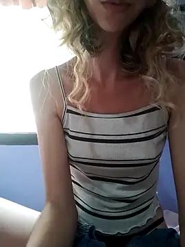 Explore our live girls sluts from our Custom and Multi clubs and checkout exclusive access to highly interactive content, such as shape, hair, titties, pussy type and many more.
