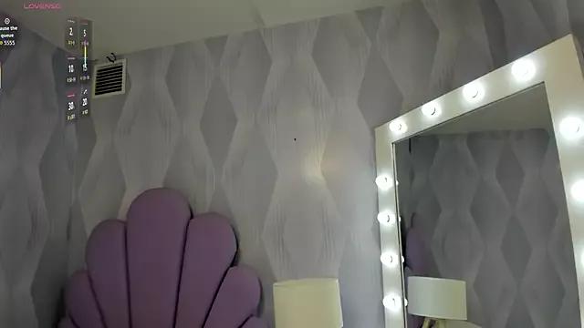 Shantall_houston_ from StripChat is Freechat