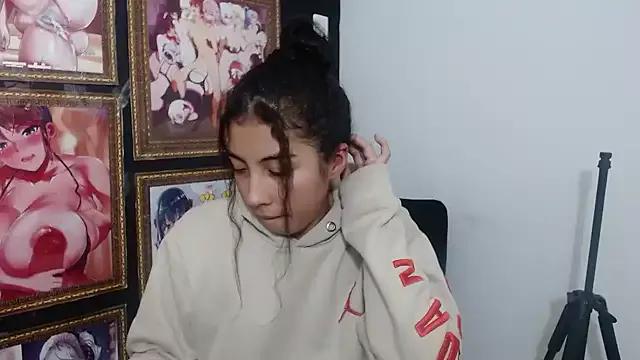 SharlinLove_ webcams show profile image 