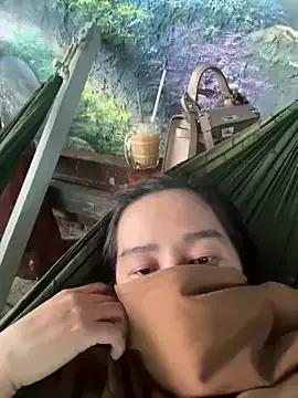 sharon-Hanna from StripChat is Freechat