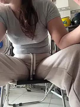 Explore our live girls sluts from our Custom and Multi clubs and checkout exclusive access to highly interactive content, such as shape, hair, titties, pussy type and many more.