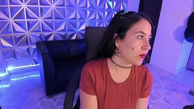 Explore our live girls sluts from our Custom and Multi clubs and checkout exclusive access to highly interactive content, such as shape, hair, titties, pussy type and many more.