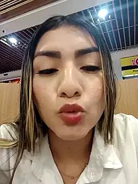 Explore our live girls sluts from our Custom and Multi clubs and checkout exclusive access to highly interactive content, such as shape, hair, titties, pussy type and many more.