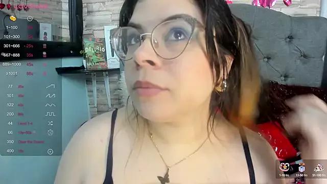 shasha_bloom from StripChat
