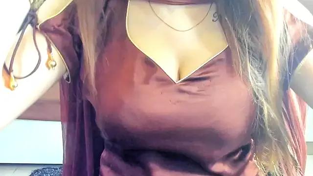 Shawtty_Girl from StripChat is Freechat