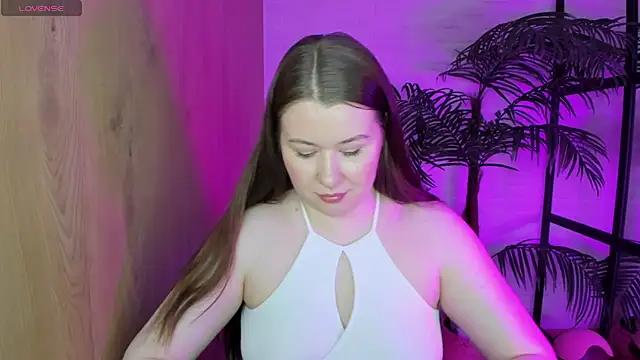 Explore our live girls sluts from our Custom and Multi clubs and checkout exclusive access to highly interactive content, such as shape, hair, titties, pussy type and many more.