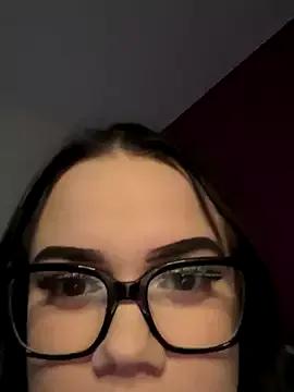 Shellybttn_ webcams show profile image 