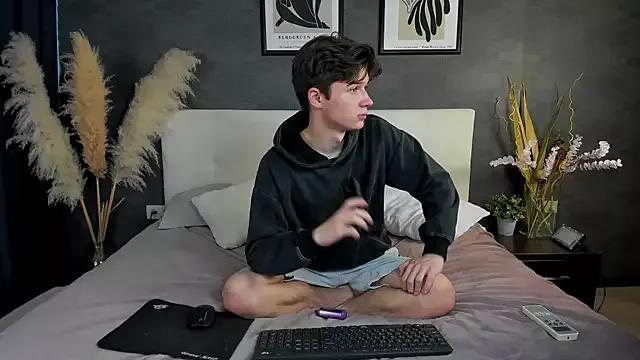 SherlockMax from StripChat is Freechat