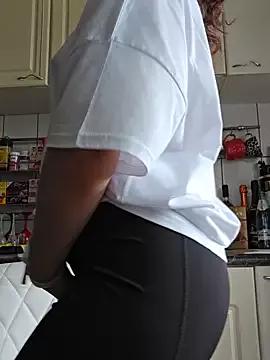ShineBright88 webcams show profile image 