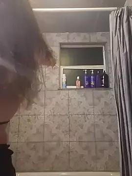 ShysluutGia from StripChat