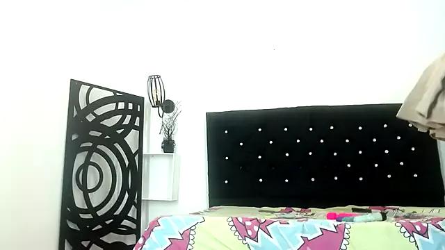 sienna_glow from StripChat is Freechat