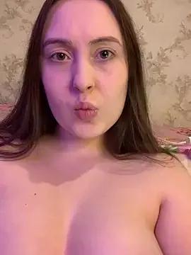 SiennBunny from StripChat is Freechat