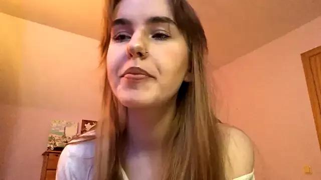 Explore our live girls sluts from our Custom and Multi clubs and checkout exclusive access to highly interactive content, such as shape, hair, titties, pussy type and many more.