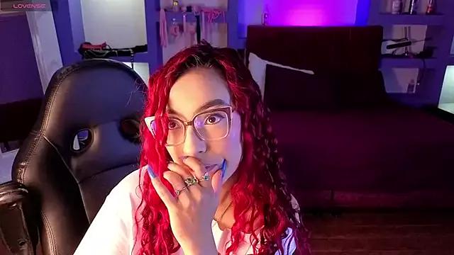 silvanalorens_ from StripChat is Freechat