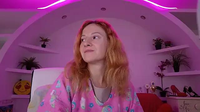 SimaGoldy from StripChat is Freechat
