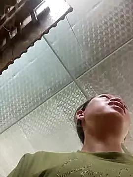 simi-lucy from StripChat