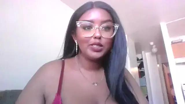 SiminFox from StripChat
