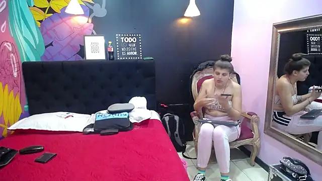 Explore our live girls sluts from our Custom and Multi clubs and checkout exclusive access to highly interactive content, such as shape, hair, titties, pussy type and many more.