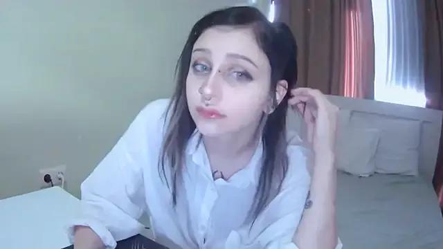 SineKiraReal from StripChat is Freechat
