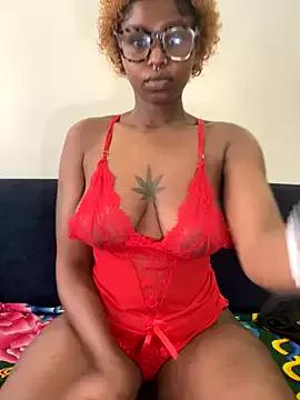 SinfulMirage from StripChat is Freechat