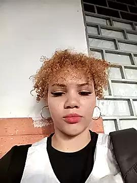 Explore our live girls sluts from our Custom and Multi clubs and checkout exclusive access to highly interactive content, such as shape, hair, titties, pussy type and many more.