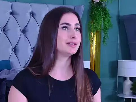 SiriRain from StripChat