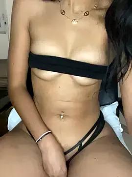 Photos of skinnydoll1017 from StripChat is Freechat