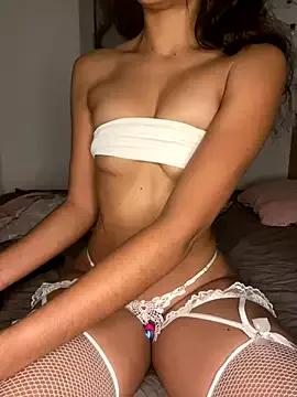 Photos of skinnydoll1017 from StripChat is Freechat